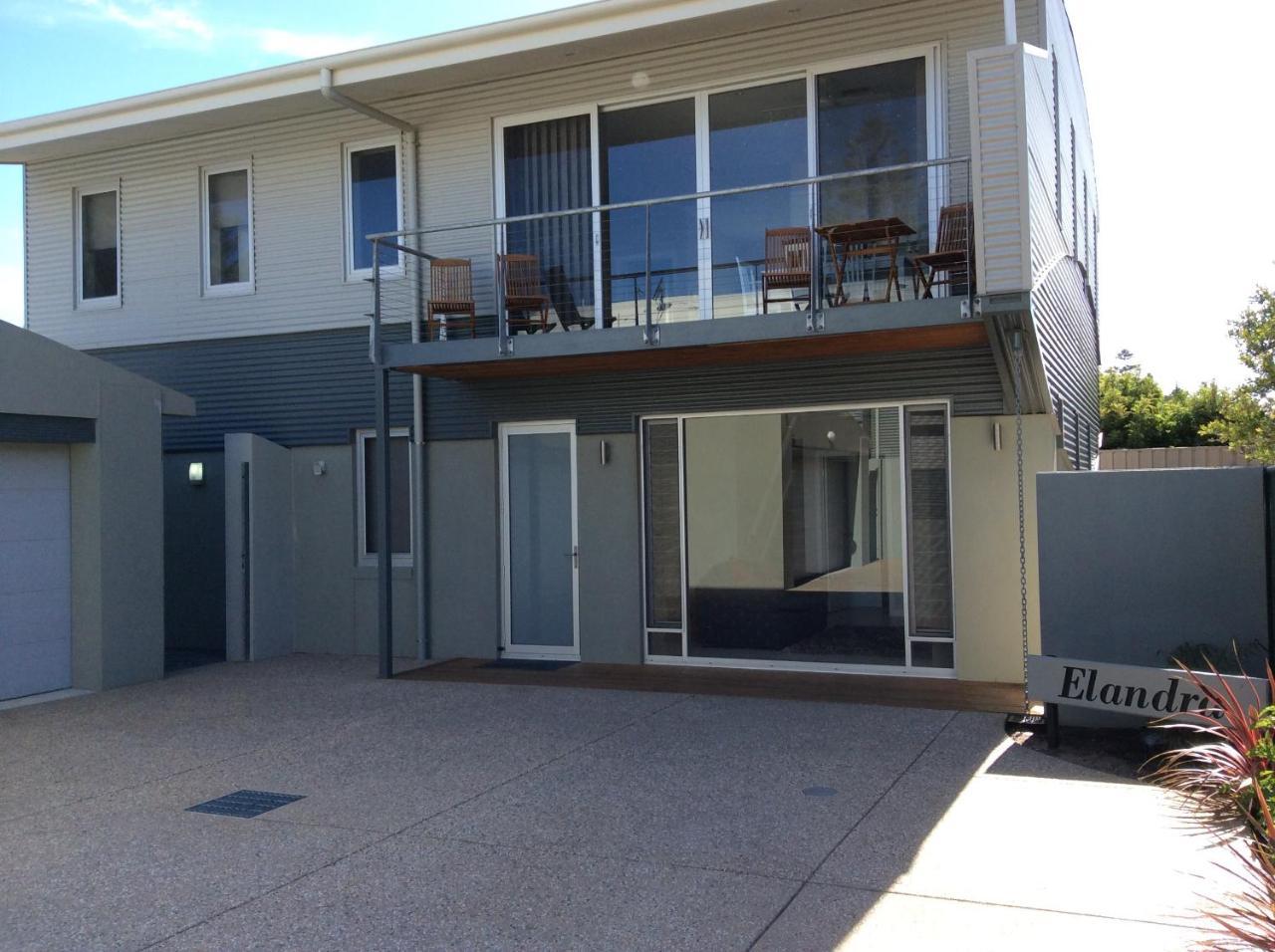 Elandra Holiday Home Moana Esterno foto