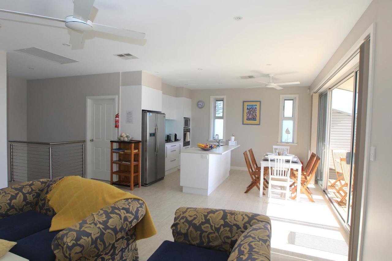 Elandra Holiday Home Moana Esterno foto